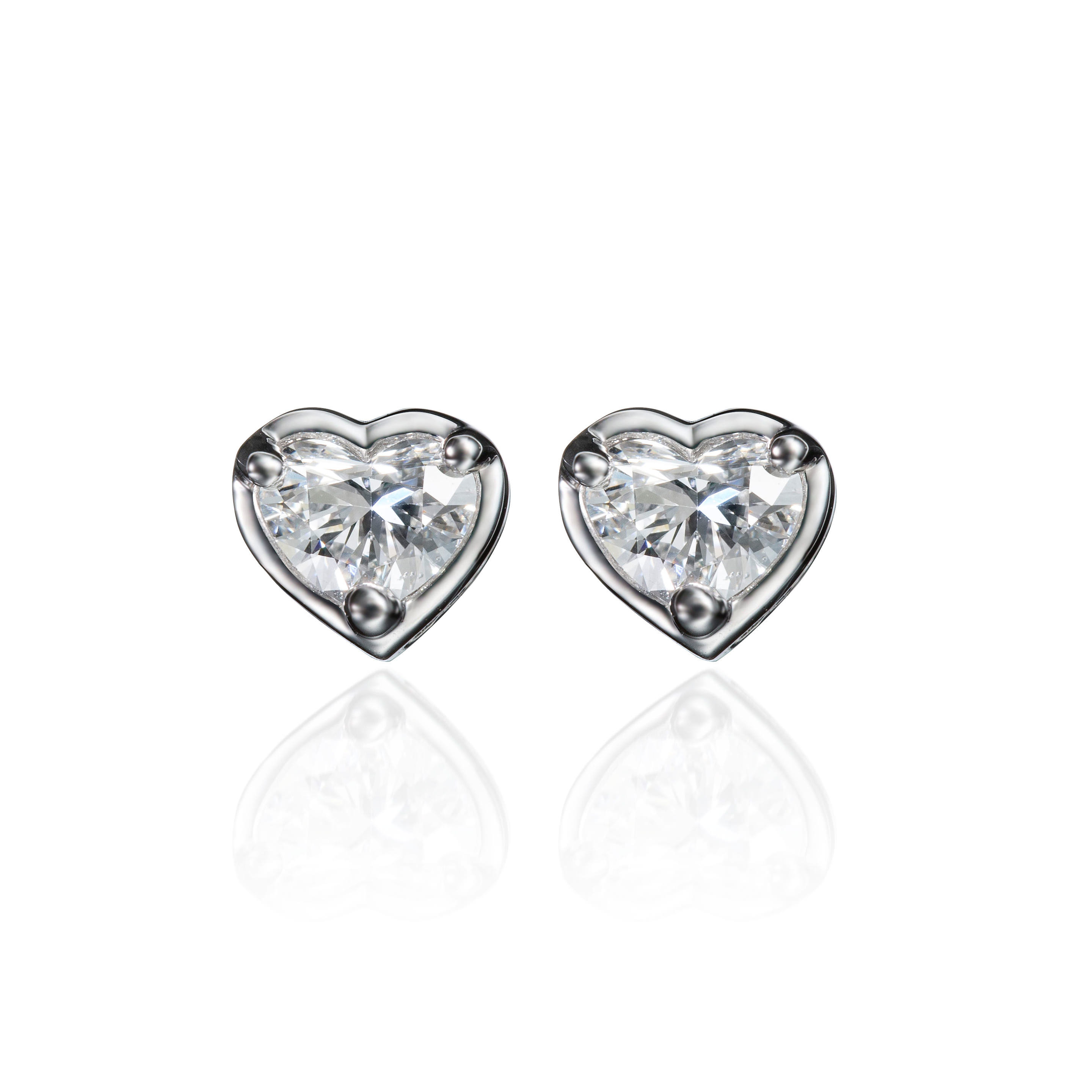 Heart shaped Diamond Stud Earrings